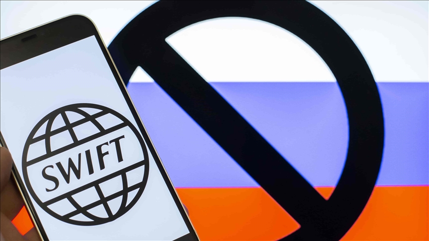Los precios del gas en Europa suben debido a la expulsión de Rusia del sistema SWIFT