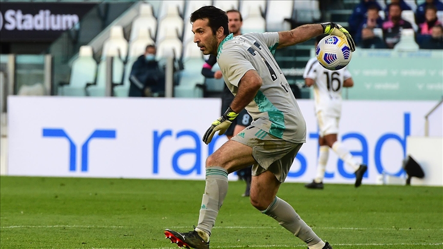 44-year-old Buffon signs new contract with Parma