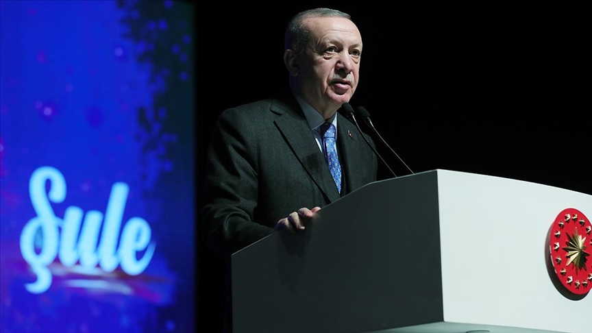Cumhurbaşkanı Erdoğan: Milletimiz darbeye ve darbecilere alkış tutanları asla unutmamıştır