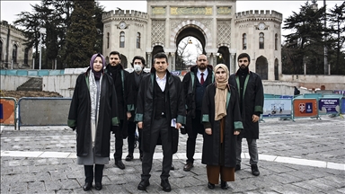 İstanbul'da avukatlardan 28 Şubat protestosu