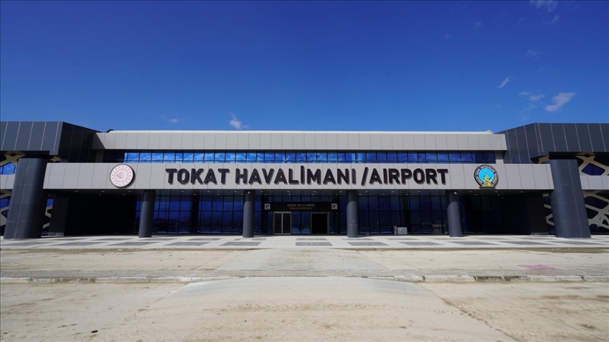 Tokat Yeni Havalimanı şehrin kalkınmasını daha ileri noktaya taşıyacak Tokat Yeni Havalimanı şehrin kalkınmasını daha ileri noktaya taşıyacak