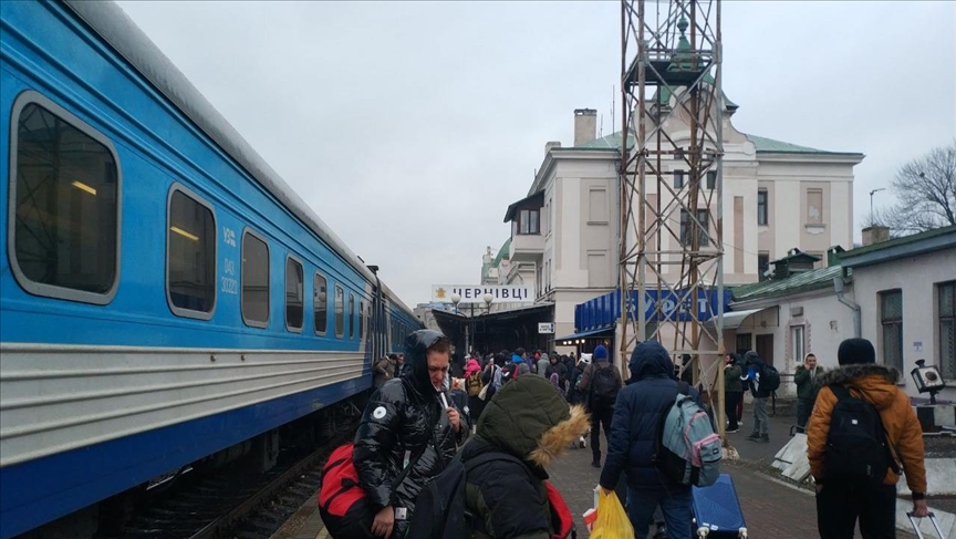 Train evacuating Turkish citizens from Ukraine’s capital sets off