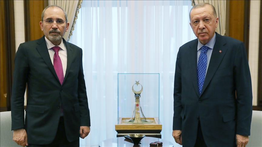 أردوغان يستقبل وزير الخارجية الأردني في أنقرة