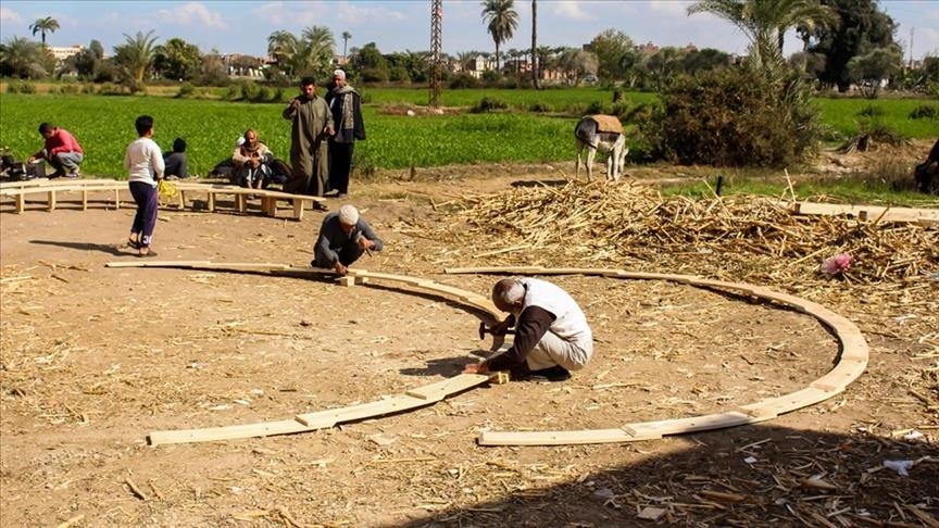 Обработливото земјиште во Египет се наводнува со традиционални тркала повеќе од 2.000 години