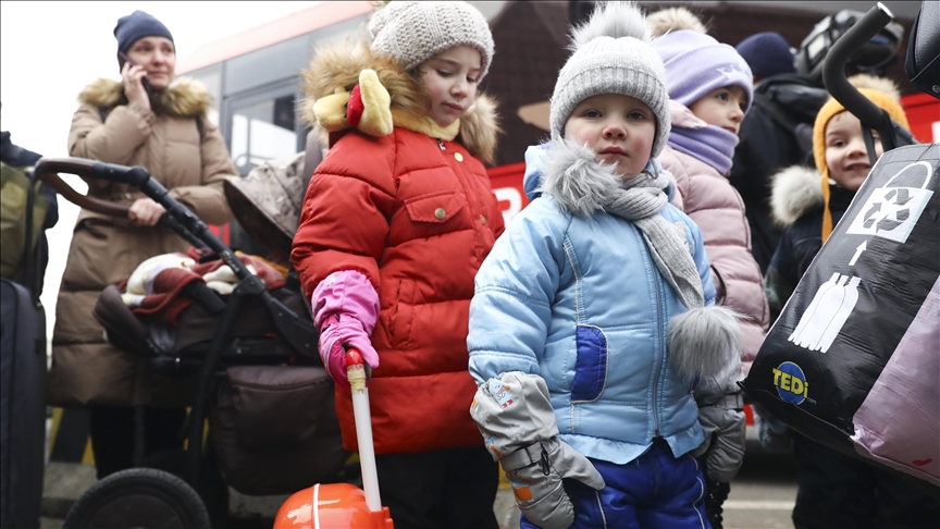 Kanada Ukraynalılara kapılarını açtı, Rusya ve Belarusa yeni yaptırım getirdi