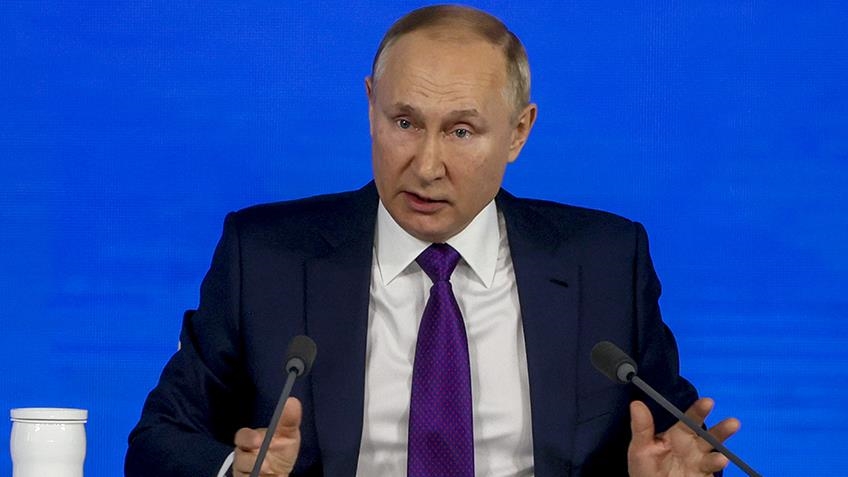 Putin le dijo a Macron que 'en cualquier caso' Rusia logrará sus objetivos en Ucrania