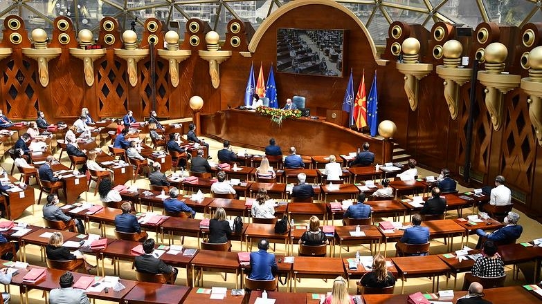 Собранието на Северна Македонија ја усвои Декларацијата за осуда на воените напади на Русија врз Украина