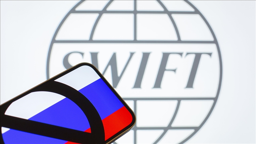 İngiltere: Hiçbir Rus bankasının SWIFTe erişimi olmadığından emin olmalıyız