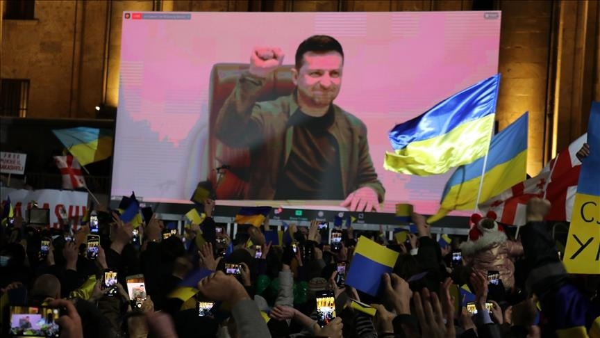 Зеленский: "Поднимите свои голоса, поддержите Украину"