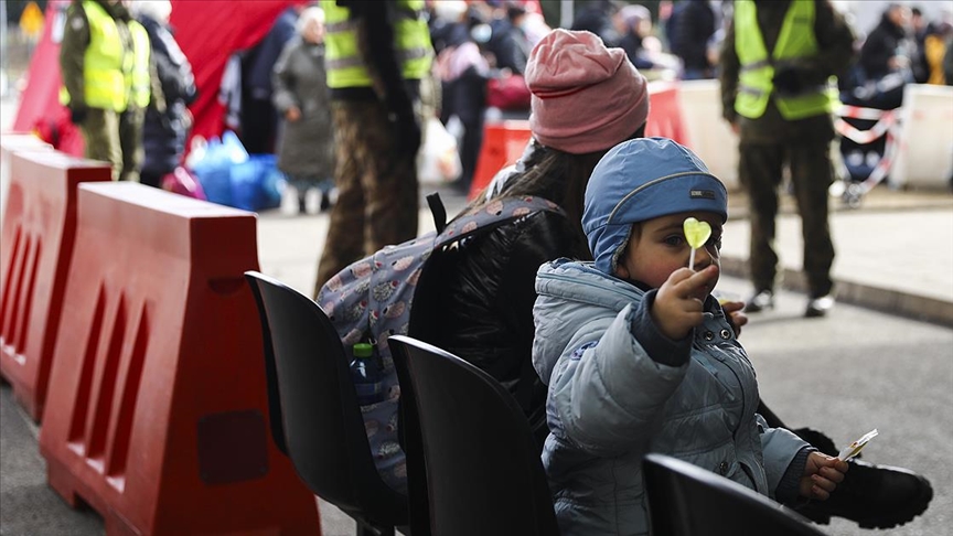 UNICEF: Ukrayna'da 7 günde 500 bin çocuk evlerini terk etmek zorunda kaldı