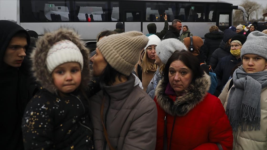 Ukrayna'dan Polonya'ya son 24 saatte 106 bin kişi geçti