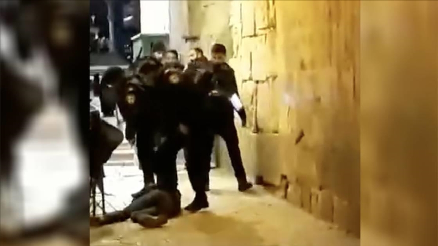 استشهاد شاب فلسطيني برصاص الشرطة الإسرائيلية بالقدس