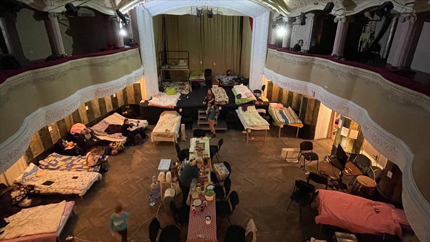 Lviv'deki Les Kurbas Tiyatrosu sığınma merkezine dönüştürüldü