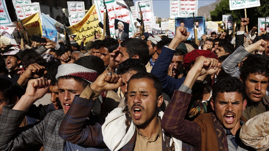اليمن.. مظاهرات بمناطق خاضعة للحوثيين تنديدا بأزمة الوقود