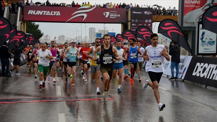 International Runtalya Marathon ends in southern Turkiye