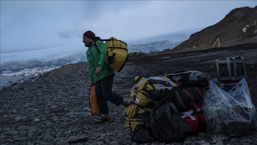 Turkiye’s 6th National Antarctic Science Expedition team due back home