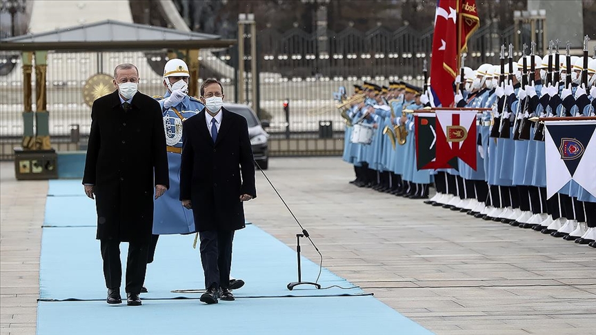 Cumhurbaşkanı Erdoğan, İsrail Cumhurbaşkanı Herzog'u resmi törenle karşıladı