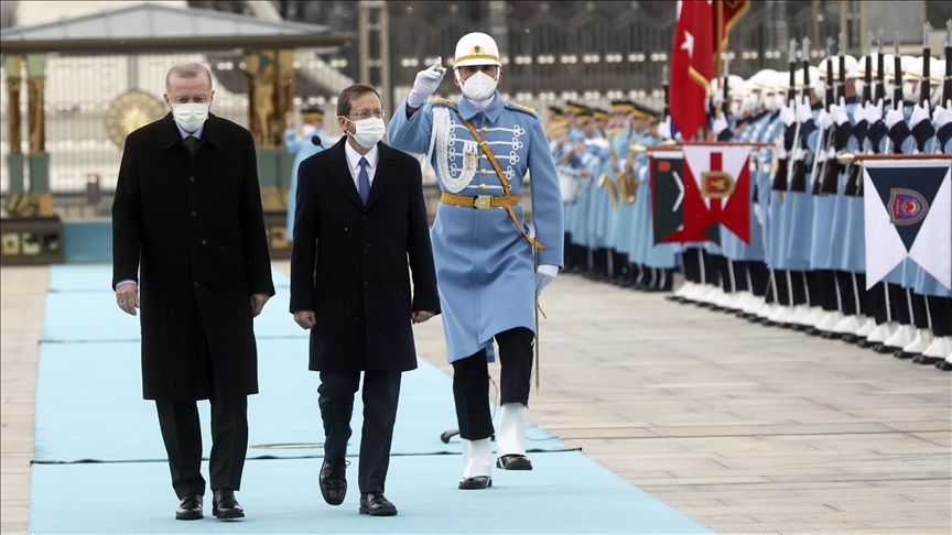 Israeli president welcomed with official ceremony in Turkish capital