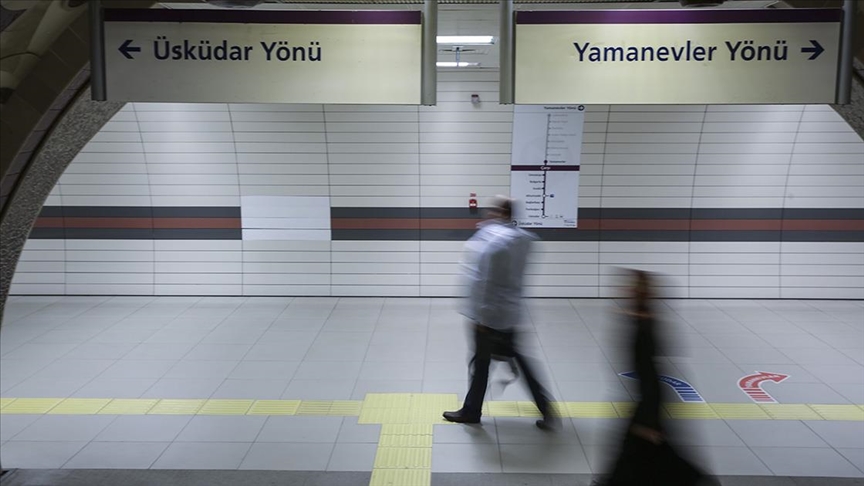 İstanbul'da metro, tramvay ve füniküler sefer saatleri uzatıldı