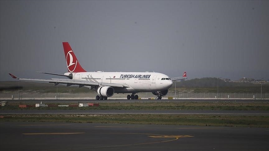 Turkish Airlines cancels 180 flights due to heavy snow in Istanbul