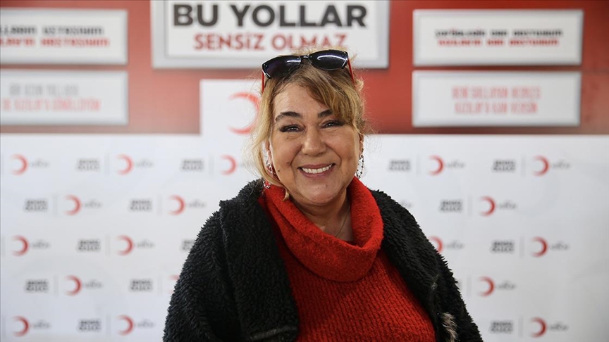 Emekli tır şoförü "Leyla Abla" hemcinslerine tecrübelerini aktarıyor