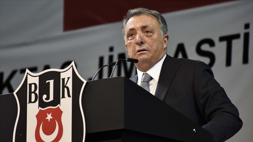Beşiktaş Kulübü Başkanı Çebi, Galatasarayı Dolmabahçeye davet etti