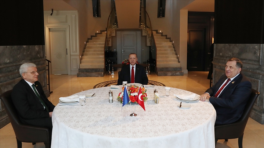 Cumhurbaşkanı Erdoğan, Bosna Hersek Devlet Başkanlığı Konseyi üyeleriyle bir araya geldi