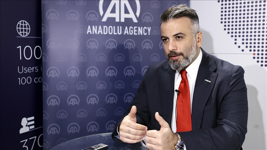 'Diplomacy forums should discuss world dominated by peace, not war'