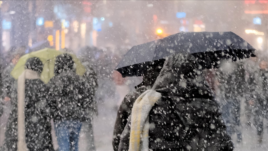 İstanbul'da kar yağışı başladı