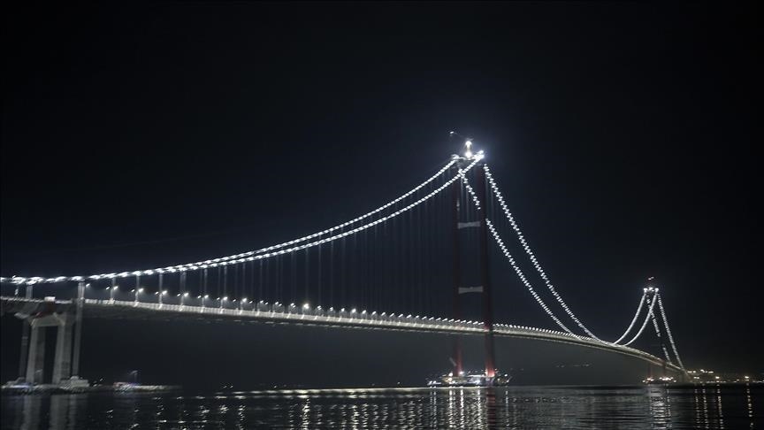 Erdogan publie des images du "Pont de Canakkale 1915" à la veille de son entrée en service