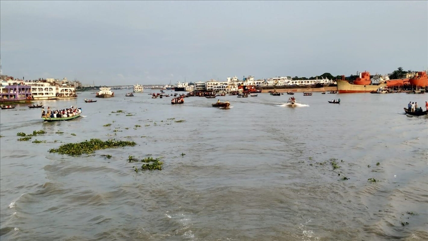 Ferry accident in Bangladesh kills at least 7