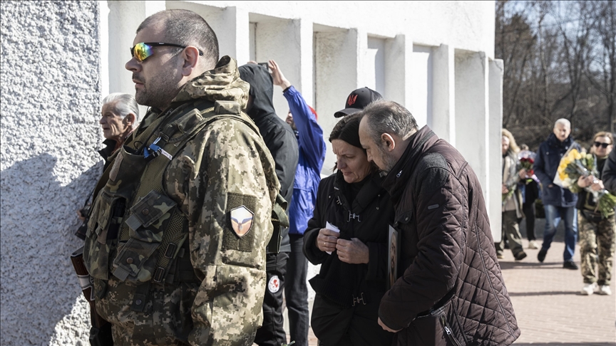 В Украине хоронят погибших в войне с Россией  