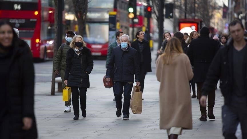 Inglaterra inicia campaña de vacunación de refuerzo contra la COVID-19 para los más vulnerables