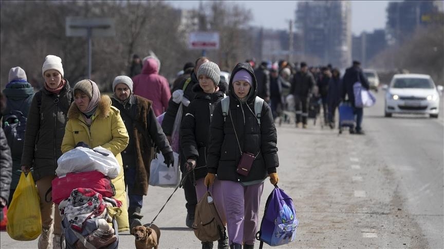 More than 7,000 Ukrainians evacuated from Mariupol