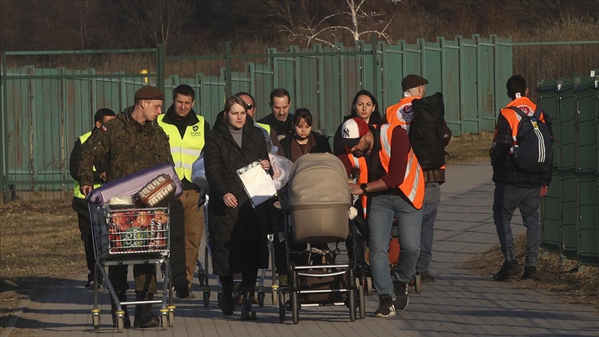 AB Ukraynalı sığınmacıları kabul eden üyelerini destekleyecek