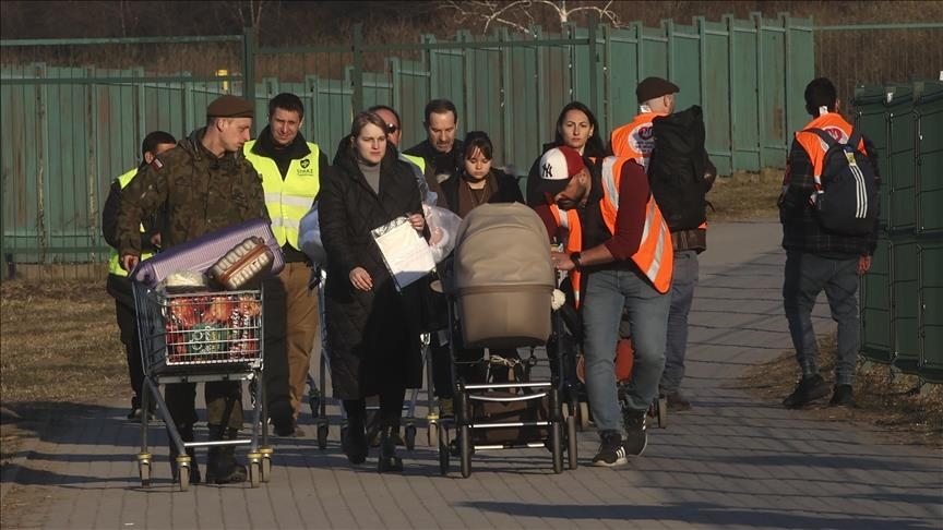 Europe keeps doors open for Ukrainians