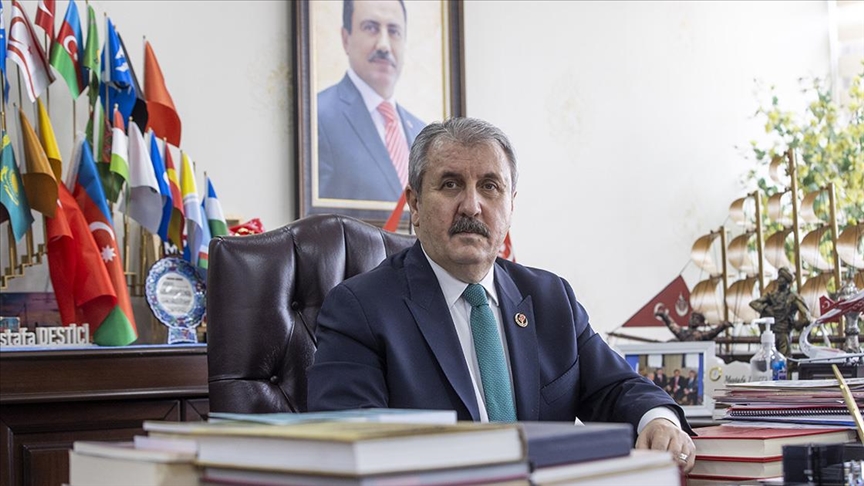 BBP Genel Başkanı Destici, Muhsin Yazıcıoğlu'nu anlattı: Her şeyden önce milletin adamıydı ve milli iradenin yanındaydı