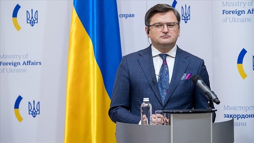 Глава МИД Украины призвал страны ЕС не платить за российские нефть и газ рублями