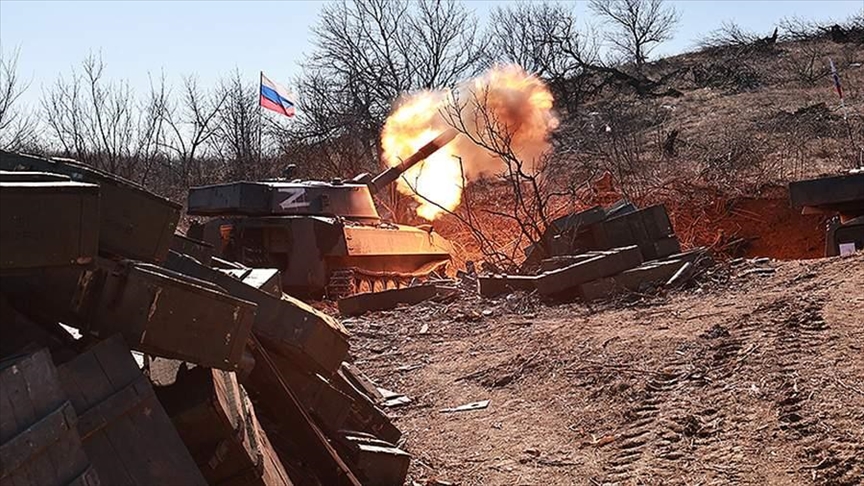 Военные РФ сообщили о взятии под контроль города Изюм в Харьковской области