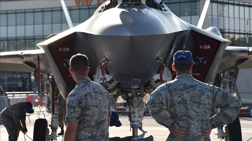Canada signals intent to buy 88 F-35 jets from Lockheed Martin
