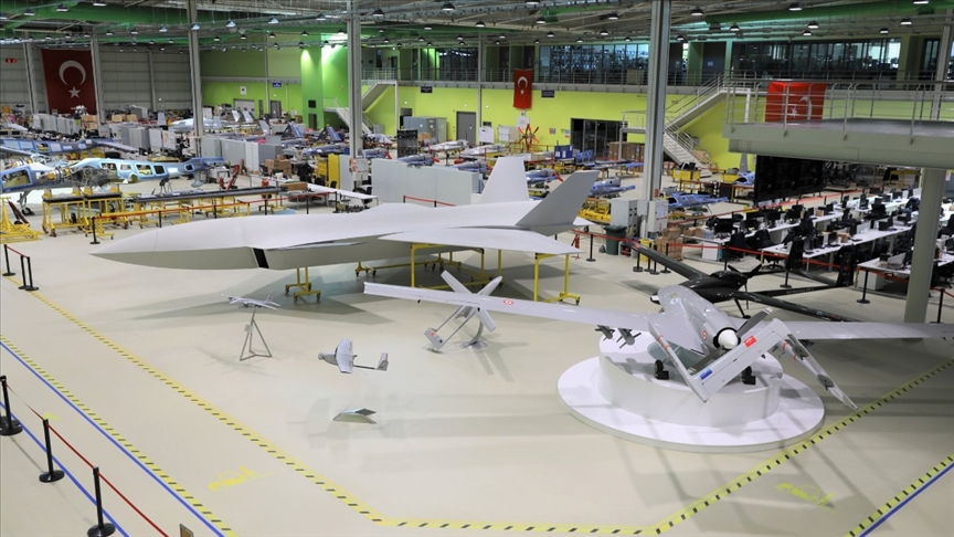 Baykar Teknoloji Lideri Bayraktar, insansız savaş uçağı Kızılelma'nın son halini paylaştı 