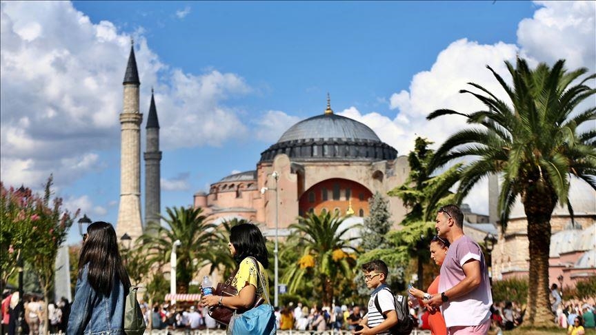 بازدید بیش از 950 هزار گردشگر از استانبول در ماه فوریه امسال