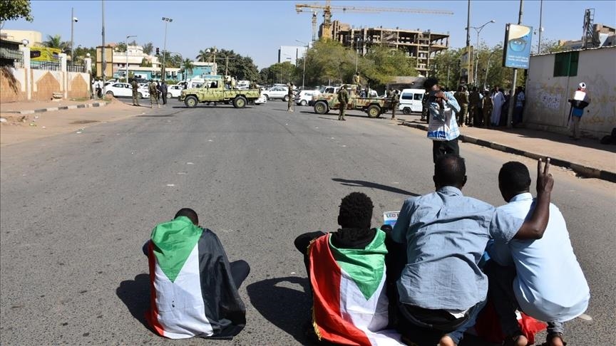 حظر التجمع وسط الخرطوم قبيل مظاهرات للمطالبة بحكم مدني