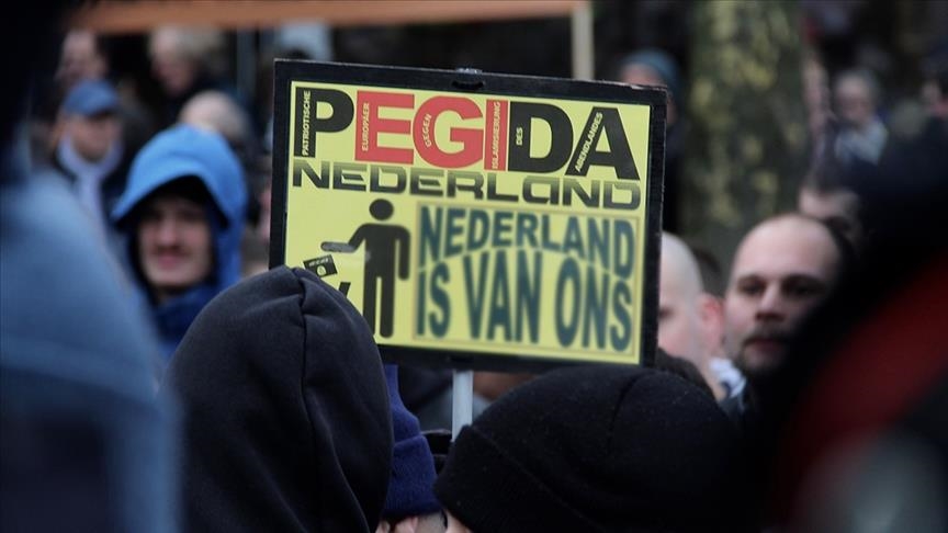 Pays-Bas: Le mouvement raciste PEGIDA va organiser des "barbecue party" devant les mosquées pendant le Ramadan