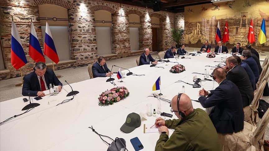 Draft Russia-Ukraine peace deal not ready to be discussed by leaders: Moscow