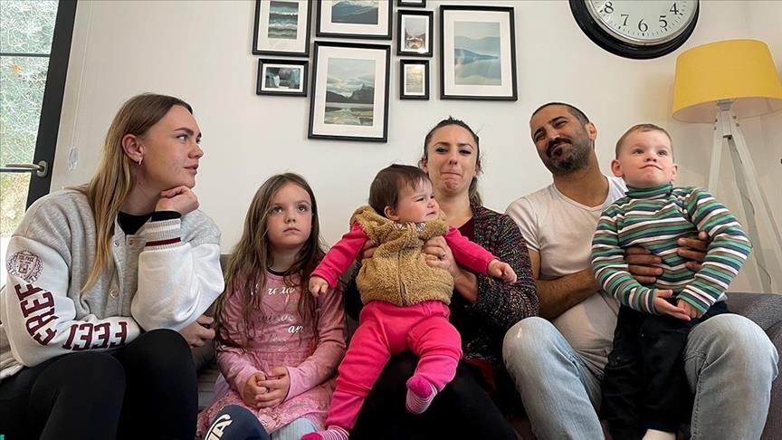Семья из Антальи приютила беженку из Украины с двумя малолетними детьми 