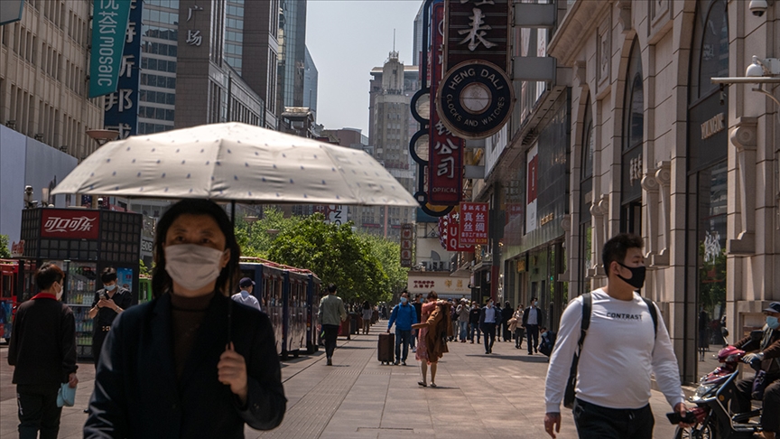 Çin'de son 24 saatte 1506, Hong Kong'da 4 bin 475 Kovid-19 vakası tespit edildi