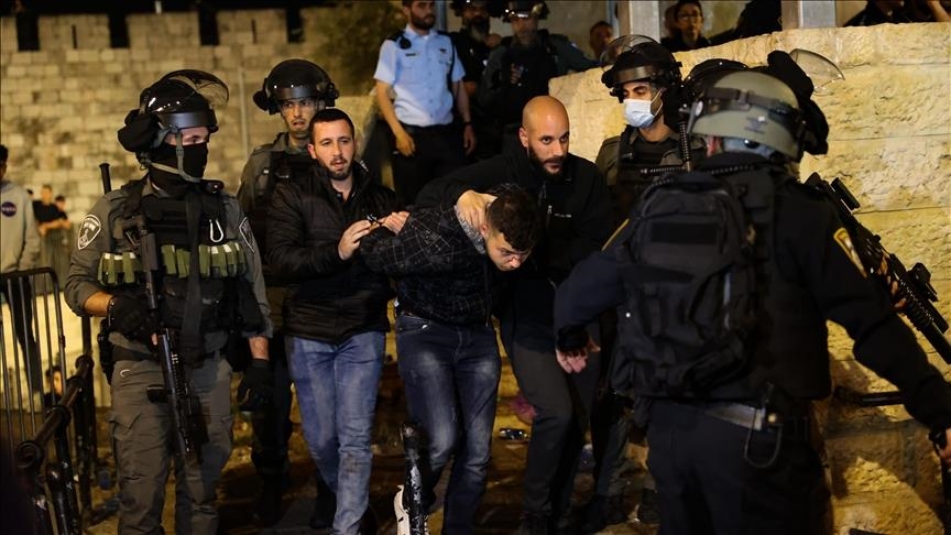 الضفة.. اعتقال 4 فلسطينيين وتواصل اعتداءات المستوطنين