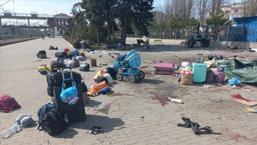 At least 50 killed in Russian attack on Kramatorsk railway station, says Ukraine