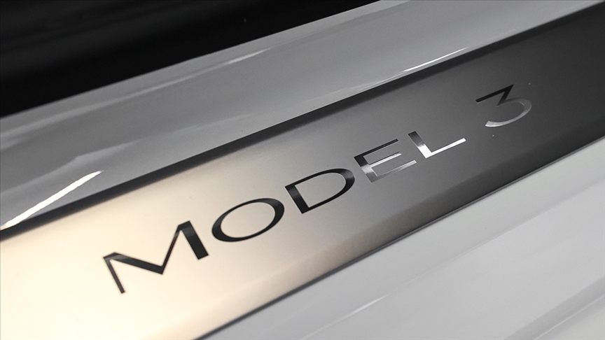 Tesla, Çin'de satılan 125 bin 785 otomobili geri çağırdı